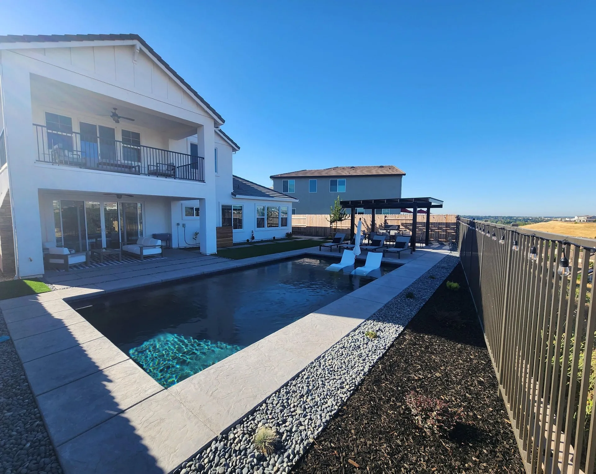 Paver patio and masonry detail project photo 1